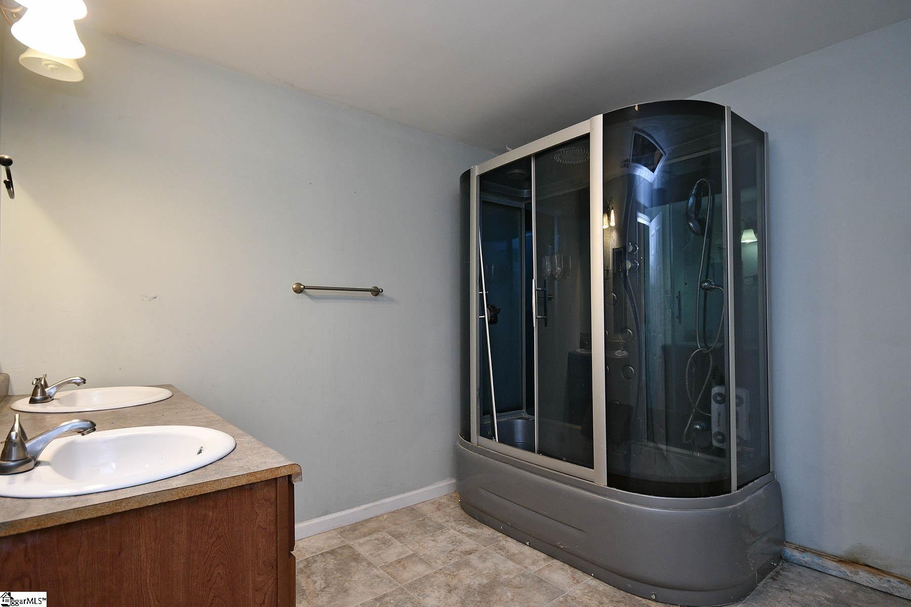 704 Powers Road Laurens, SC 29360 - Photo 24 of 36 Gallery Image 24