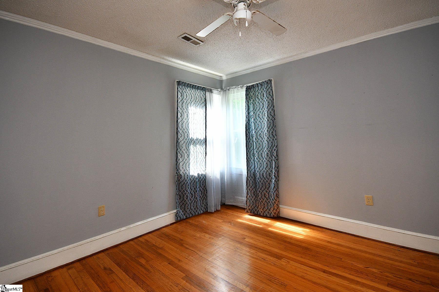 704 Powers Road Laurens, SC 29360 - Photo 31 of 36 Gallery Image 31