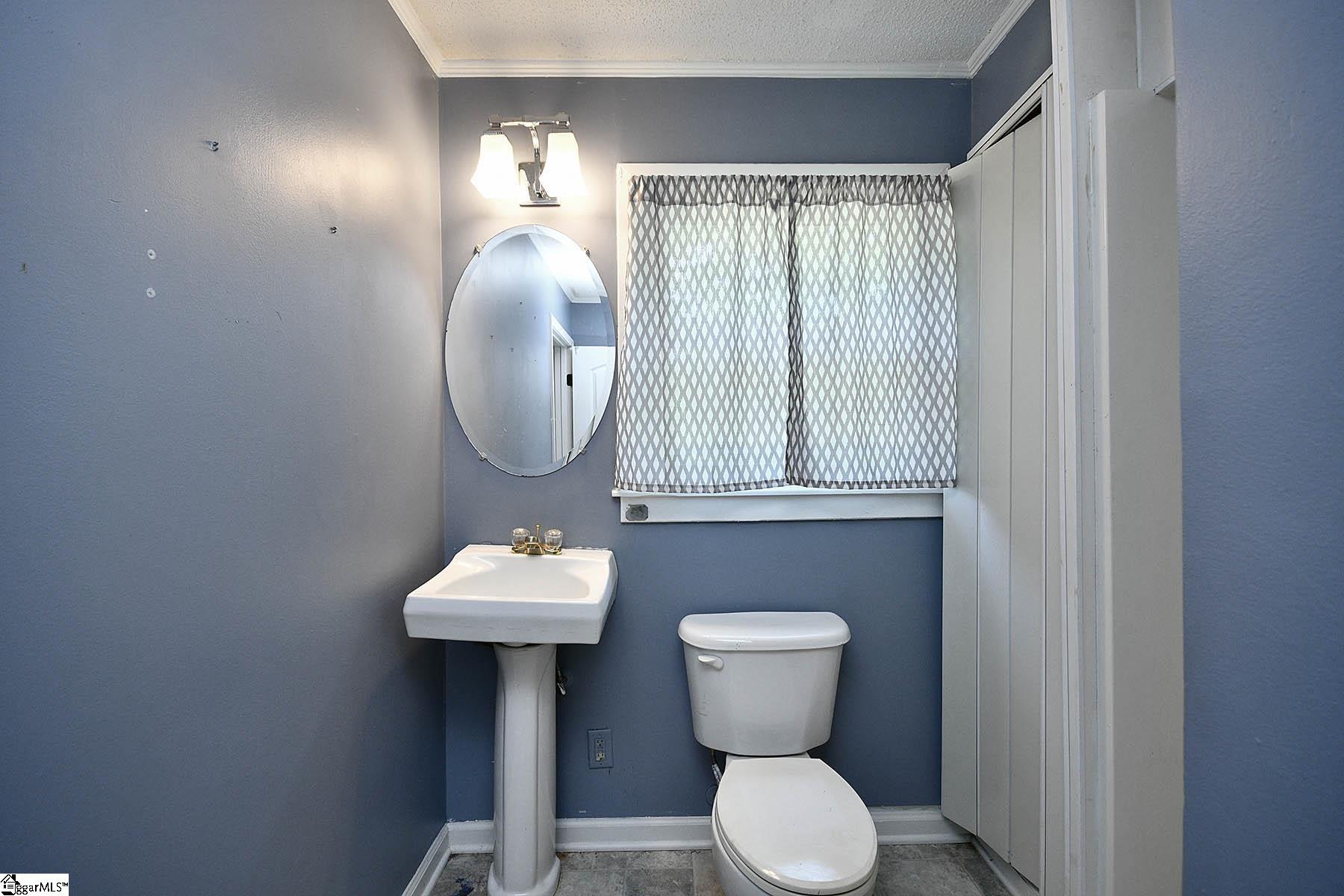 704 Powers Road Laurens, SC 29360 - Photo 35 of 36 Gallery Image 35