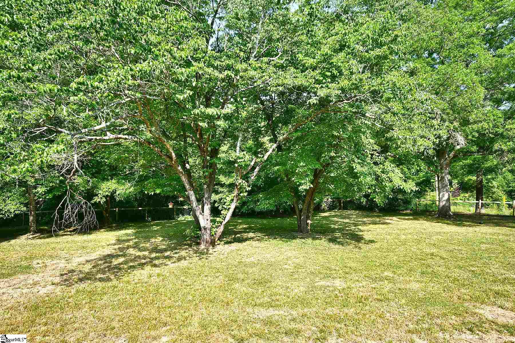704 Powers Road Laurens, SC 29360 - Photo 5 of 36 Gallery Image 5
