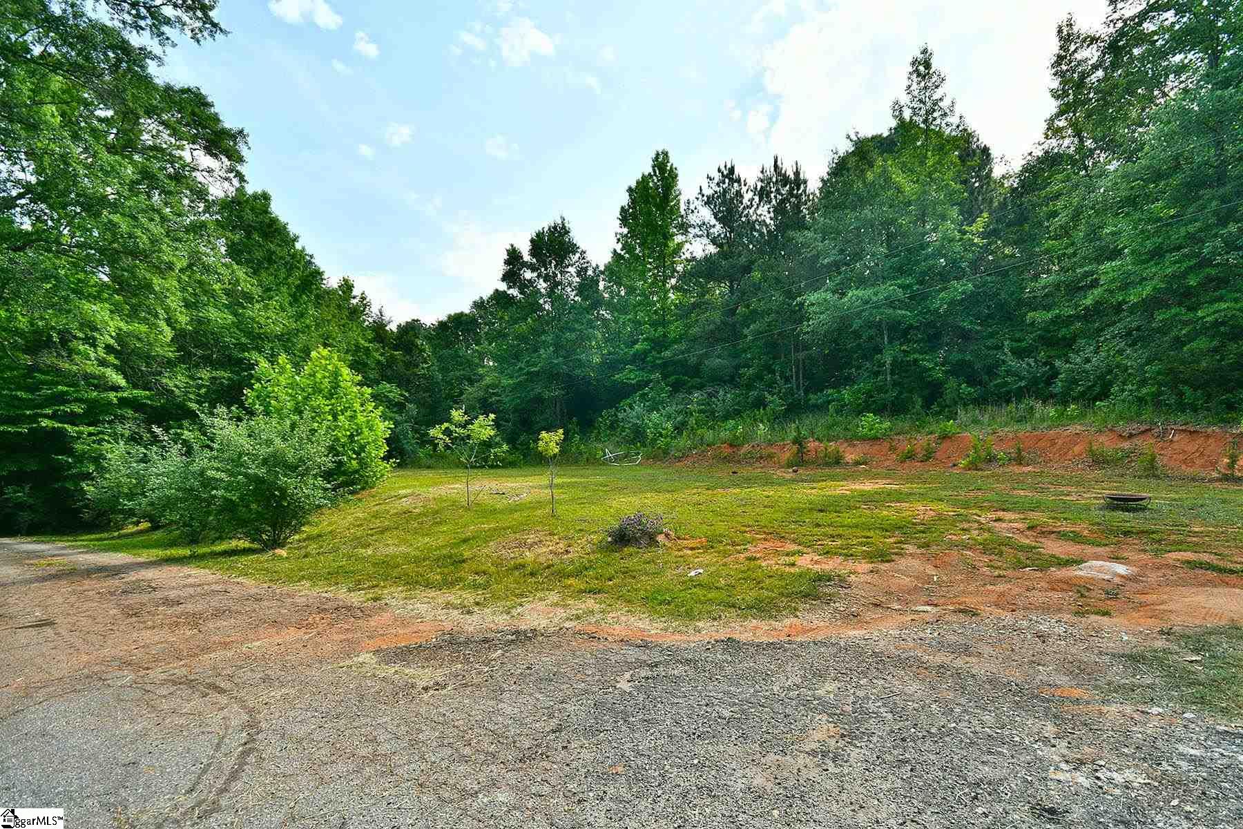 704 Powers Road Laurens, SC 29360 - Photo 9 of 36 Gallery Image 9