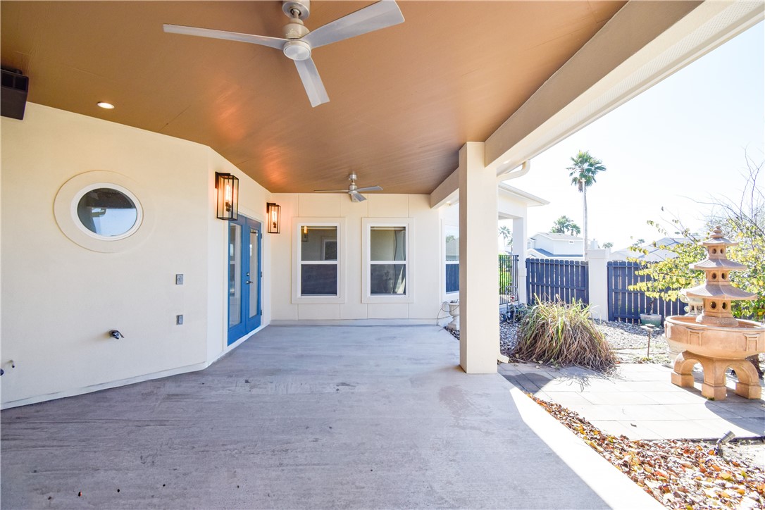 16026 Cuttysark Street Corpus Christi, TX 78418 - Photo 33 of 37 a view of livingroom with furniture