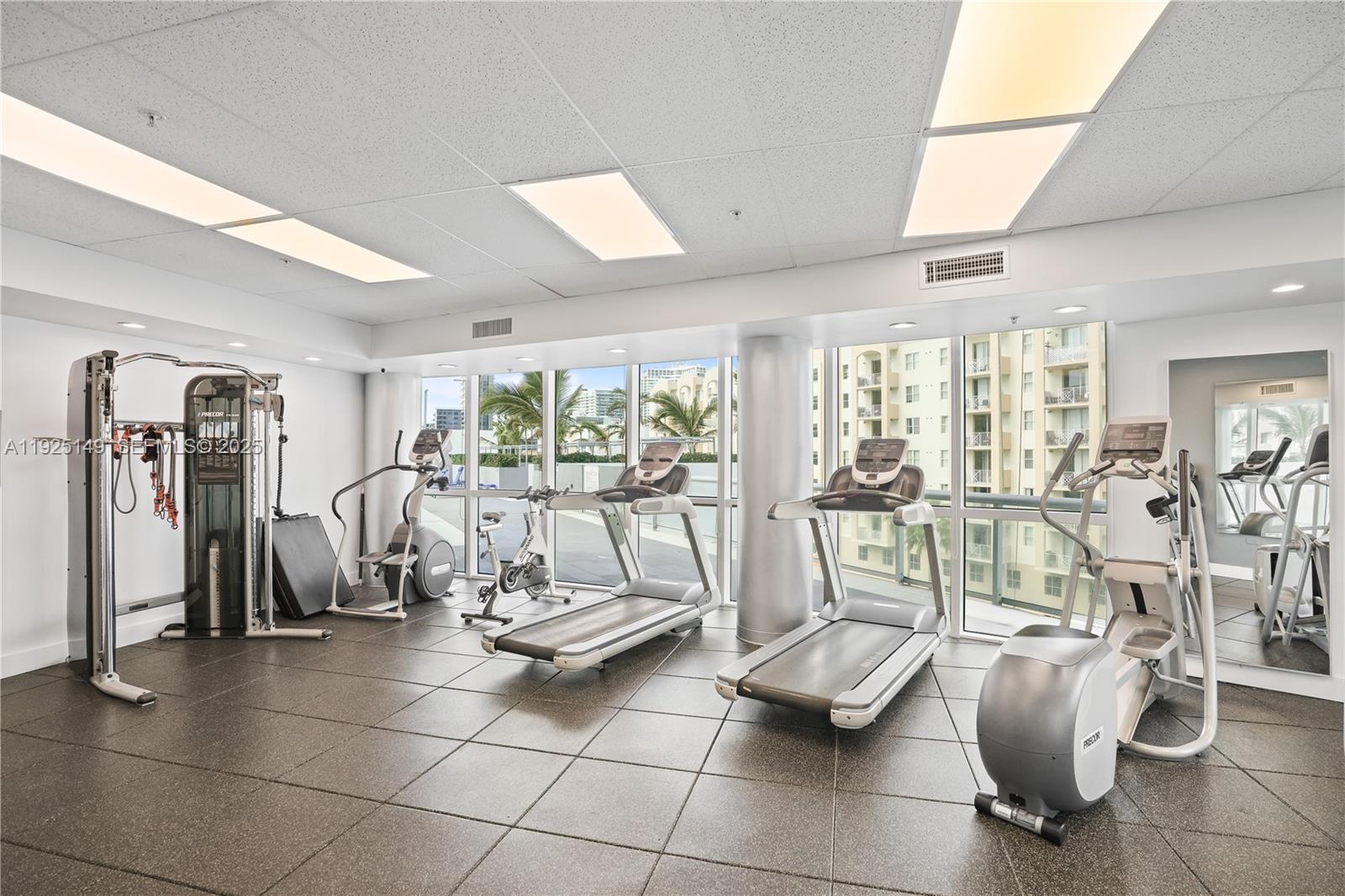 480 Northeast 30th Street, Unit 703 Miami, FL 33137 - Photo 28 of 31