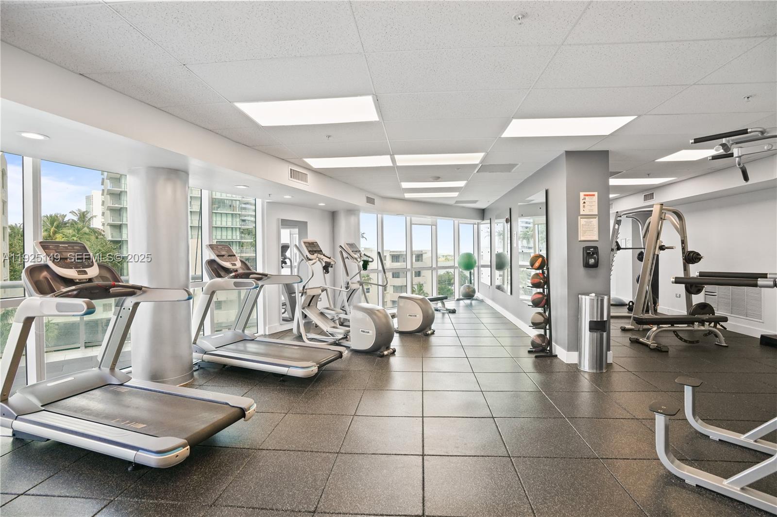 480 Northeast 30th Street, Unit 703 Miami, FL 33137 - Photo 29 of 31