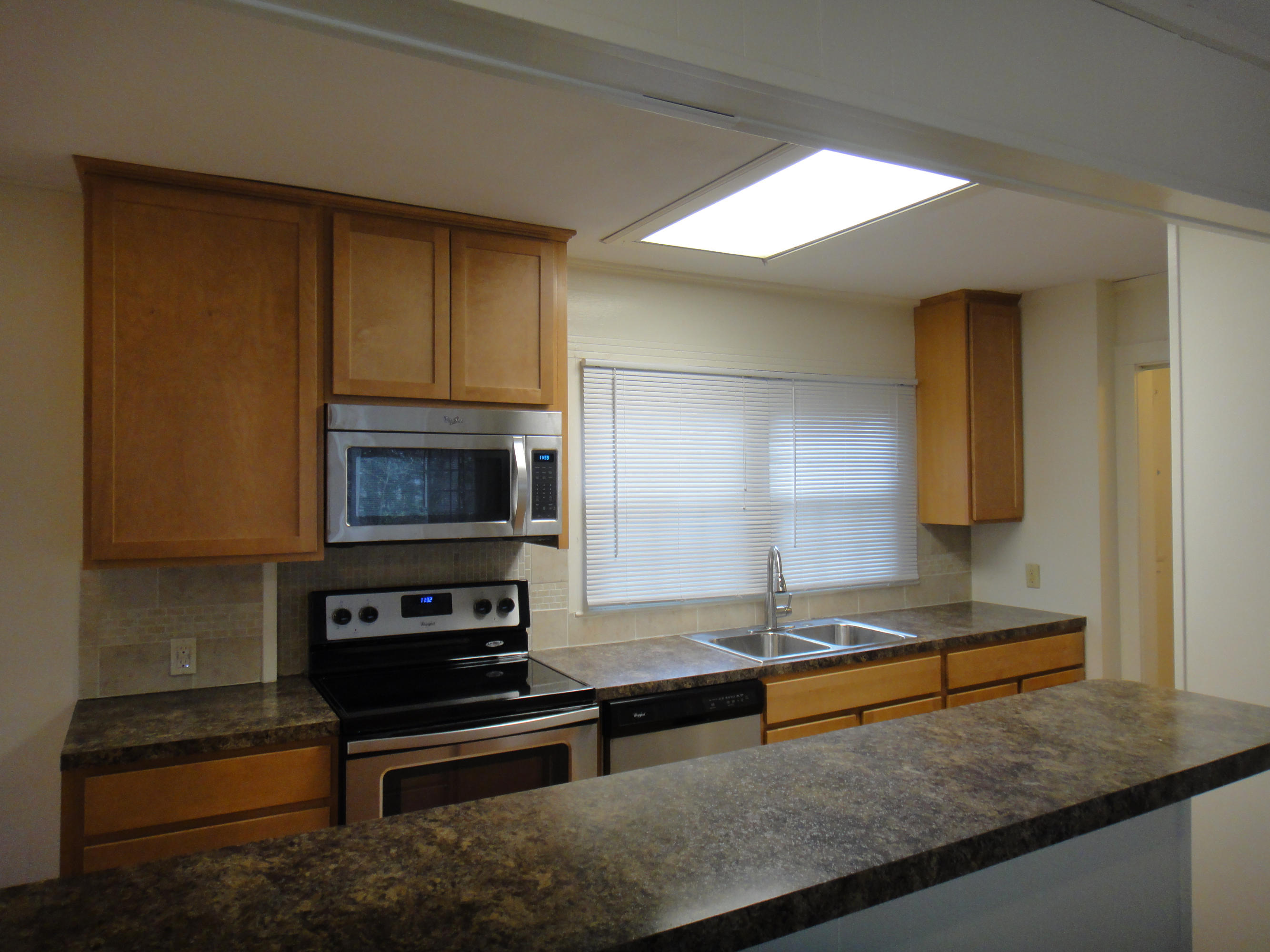 220 Outer Drive Oak Ridge, TN 37830 - Photo 3 of 18 DSC01985