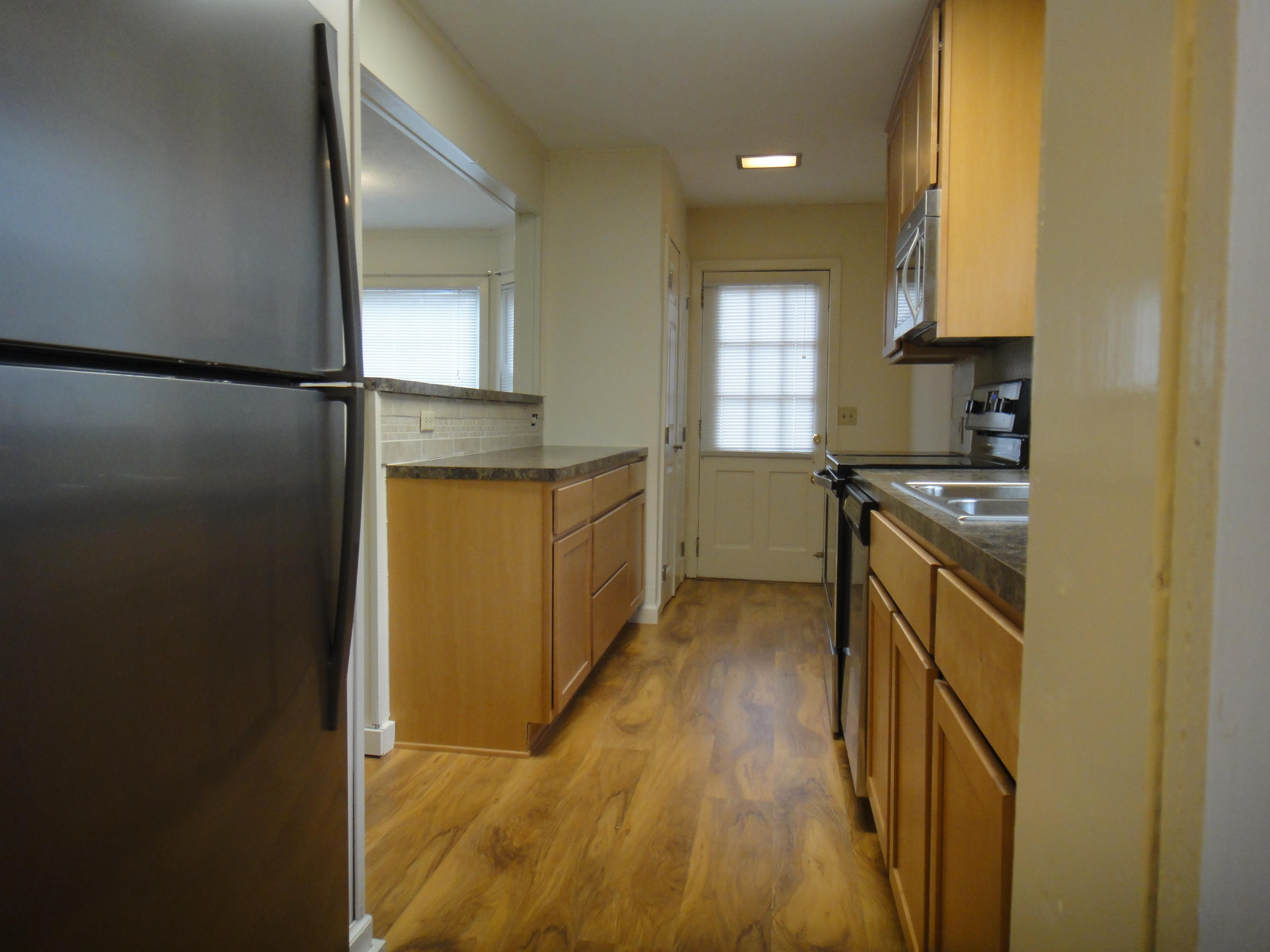 220 Outer Drive Oak Ridge, TN 37830 - Photo 4 of 18 DSC01987