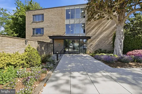 $200,000 | 2755 Ordway Street Northwest, Unit 203, Washington, DC 20008
