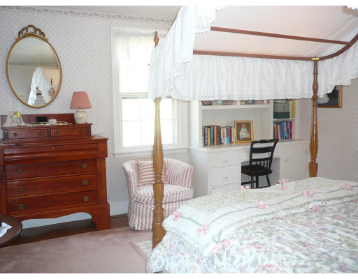 94 Englewood Road Longmeadow, MA 01106 - Photo 11 of 22 Gallery Image 11