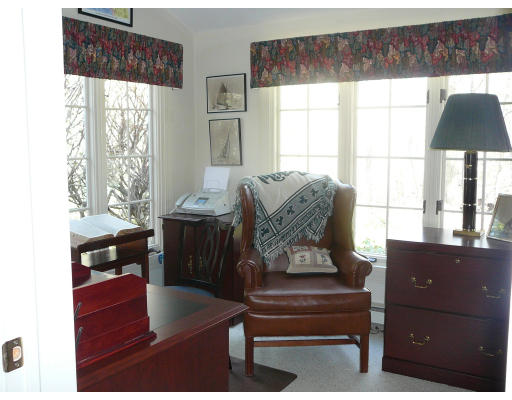 94 Englewood Road Longmeadow, MA 01106 - Photo 5 of 22 Gallery Image 5