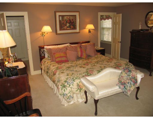 94 Englewood Road Longmeadow, MA 01106 - Photo 10 of 22 Gallery Image 10