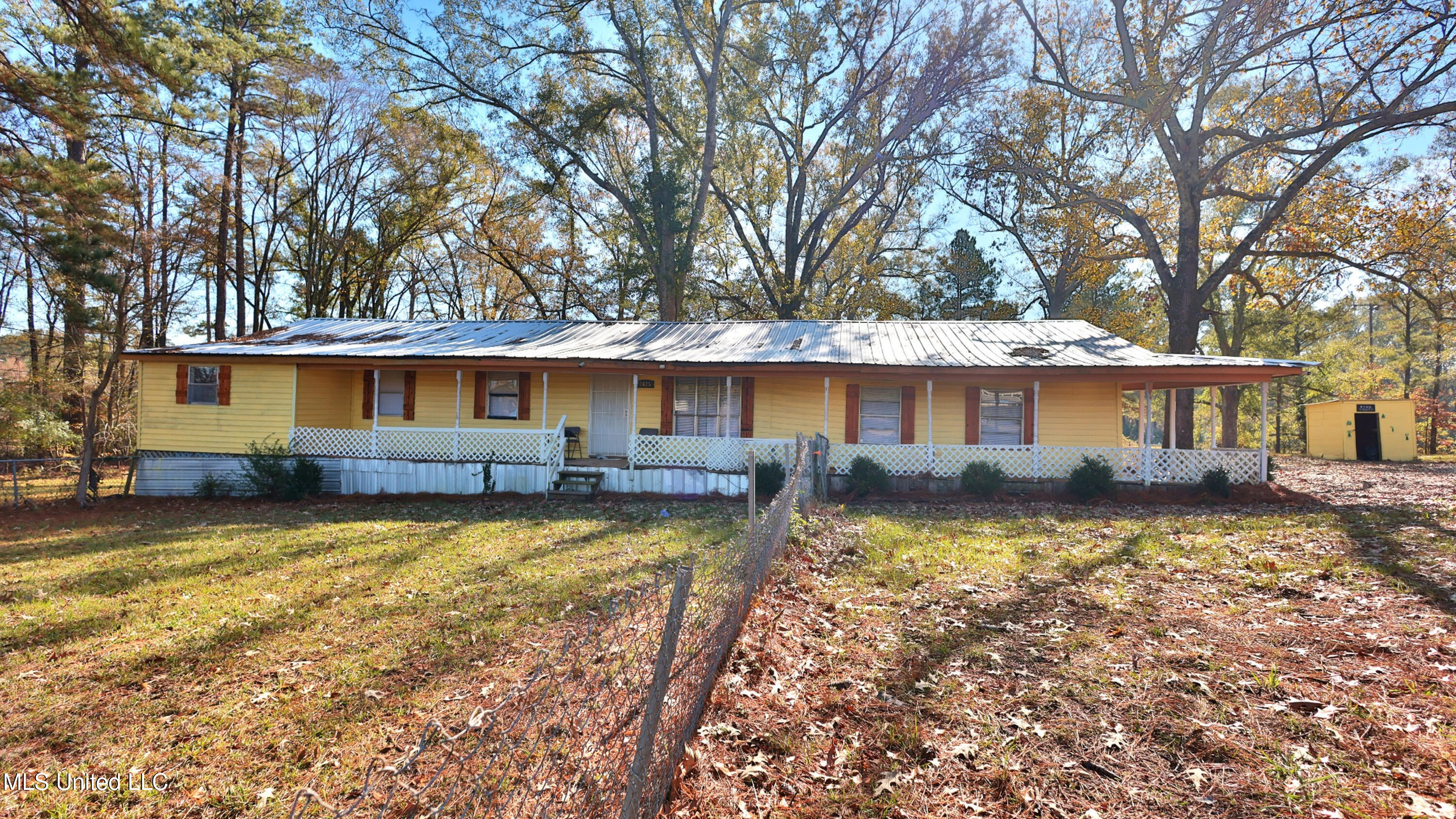 2425 Davis Road Byram, MS 39170 - Photo 2 of 19 2425 2_15mb_under15