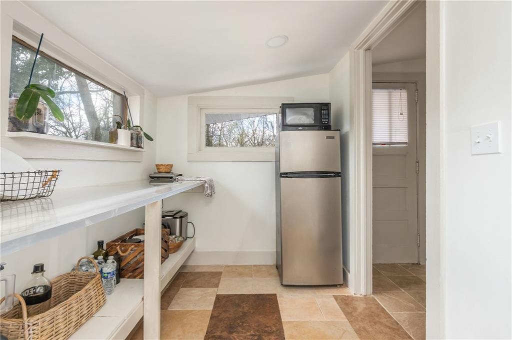 1058 Birch Street Southwest Atlanta, GA 30310 - Photo 44 of 70