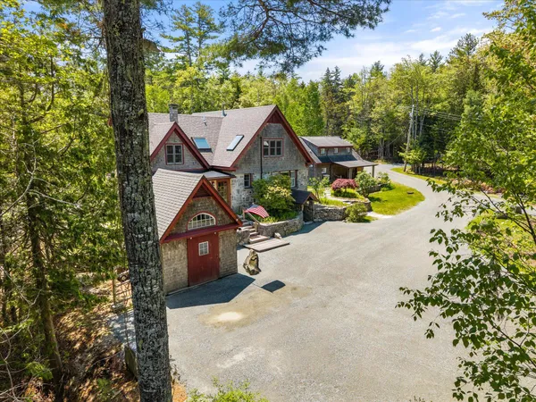 $1,750,000 | 62 York Road, Blue Hill, ME 04614