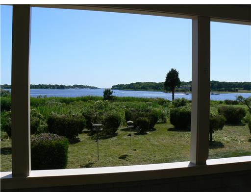 25 Timothy Drive Westerly, RI 02891 - Photo 4 of 20 View.