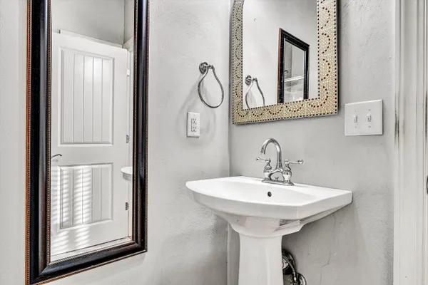 $799,950 | 1721 Walden Circle, Salem, VA 24153