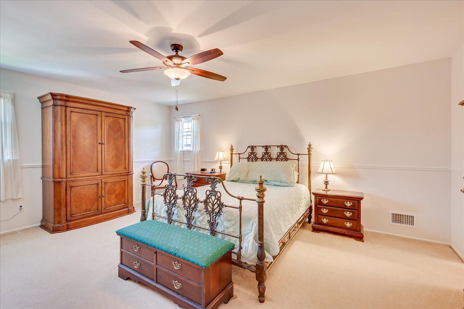 86 Albemarle Road Hamilton, NJ 08690 - Photo 25 of 49 Primary bedroom w/en suite bath