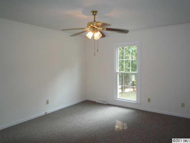 775 Ragin Lane Rock Hill, SC 29732 - Photo 8 of 10 Gallery Image 8