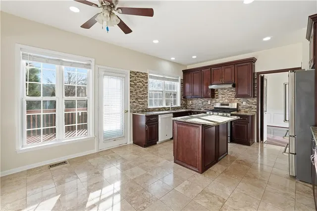 $3,800 | 348 Santa Anita Avenue, Woodstock, GA 30189