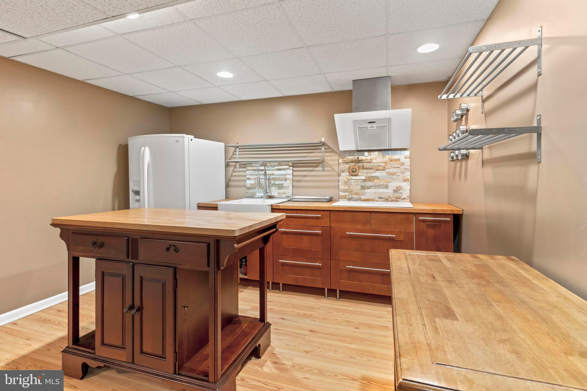 181 Aberdeen Road Williamstown, NJ 08094 - Photo 23 of 29 a kitchen with a wooden table and chairs