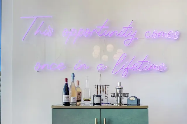 $1,850,000 | 301 West Avenue, Unit 4103, Austin, TX 78701