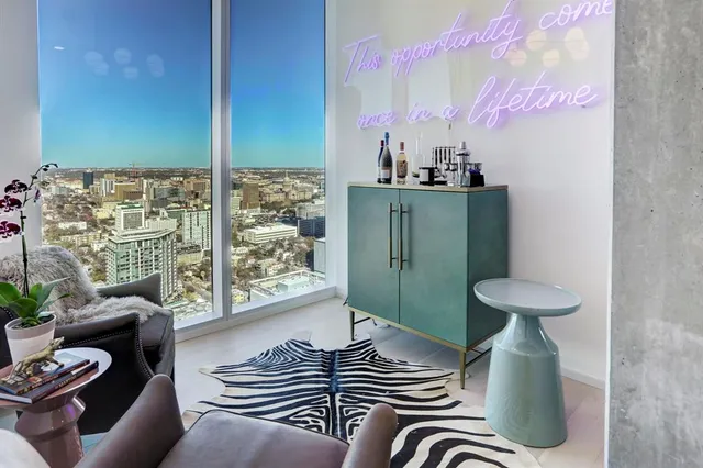 $1,850,000 | 301 West Avenue, Unit 4103, Austin, TX 78701