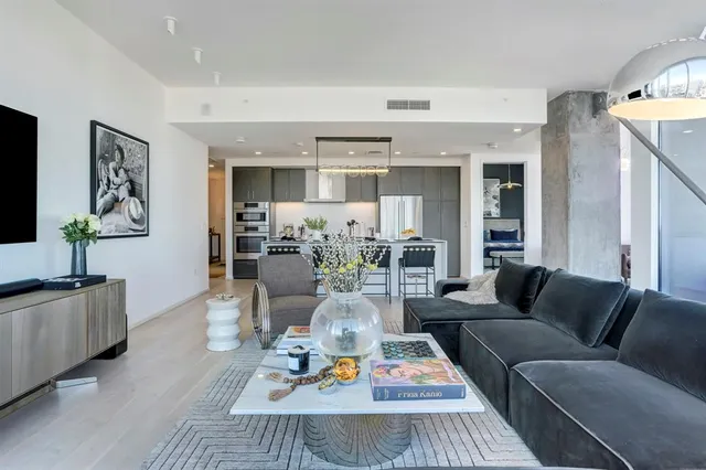 $1,850,000 | 301 West Avenue, Unit 4103, Austin, TX 78701