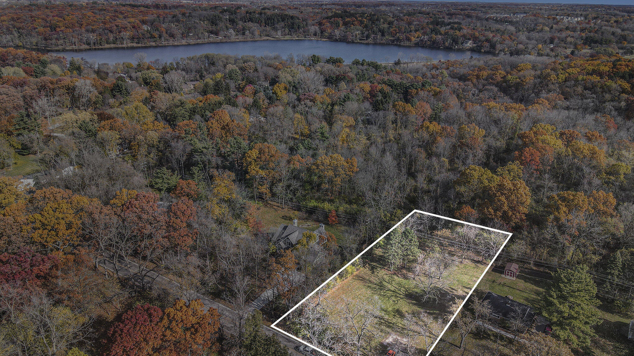 2374 Newport Road Ann Arbor, MI 48103 - Photo 2 of 23 10_322