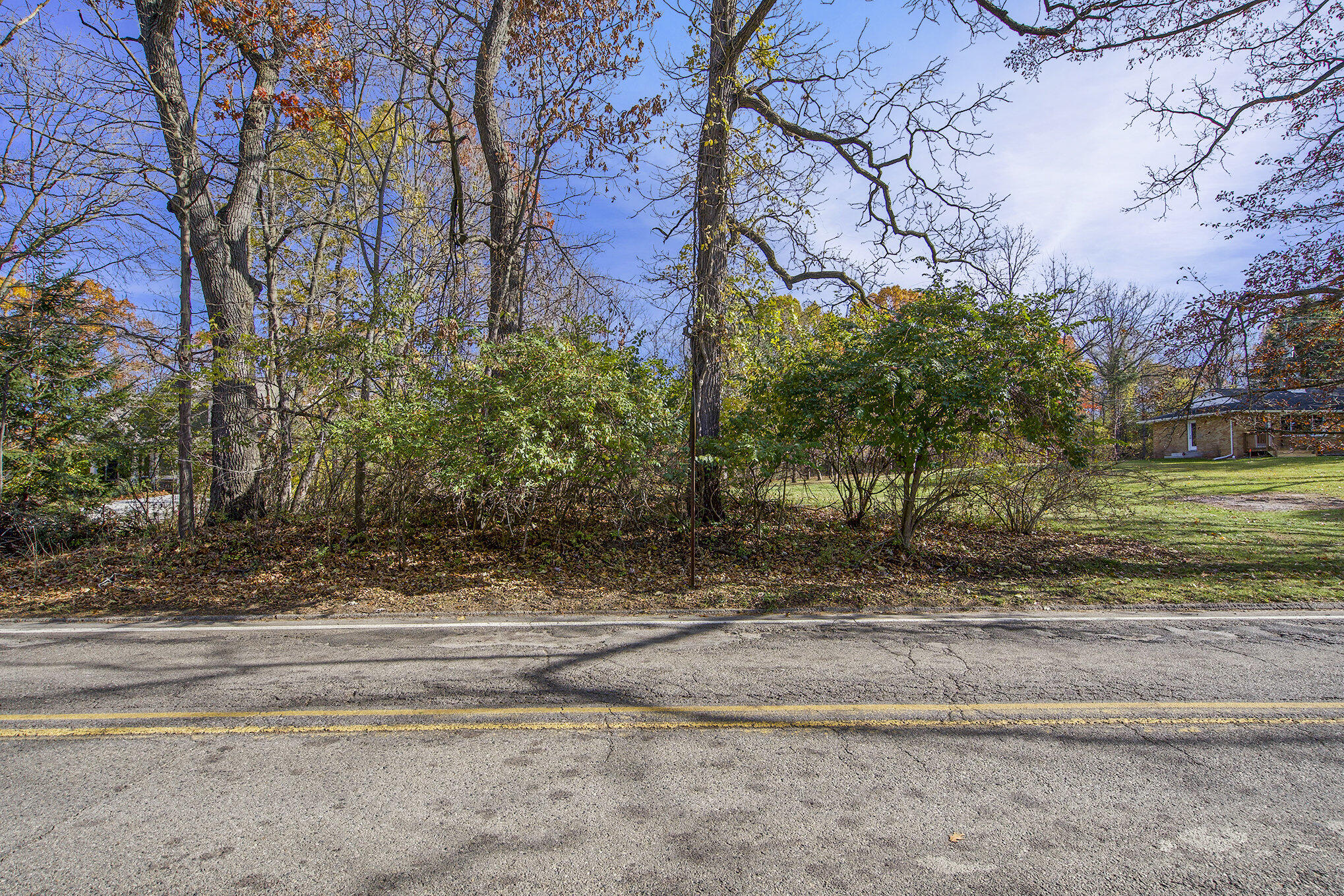 2374 Newport Road Ann Arbor, MI 48103 - Photo 10 of 23 016_file_899