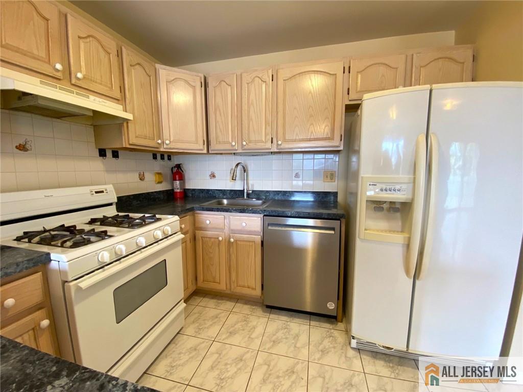 76 Union Street, Unit A10 Newark, NJ 07105 - Photo 6 of 23