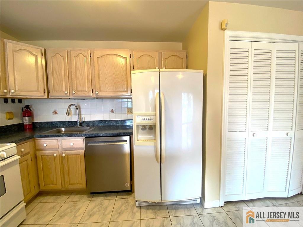 76 Union Street, Unit A10 Newark, NJ 07105 - Photo 7 of 23