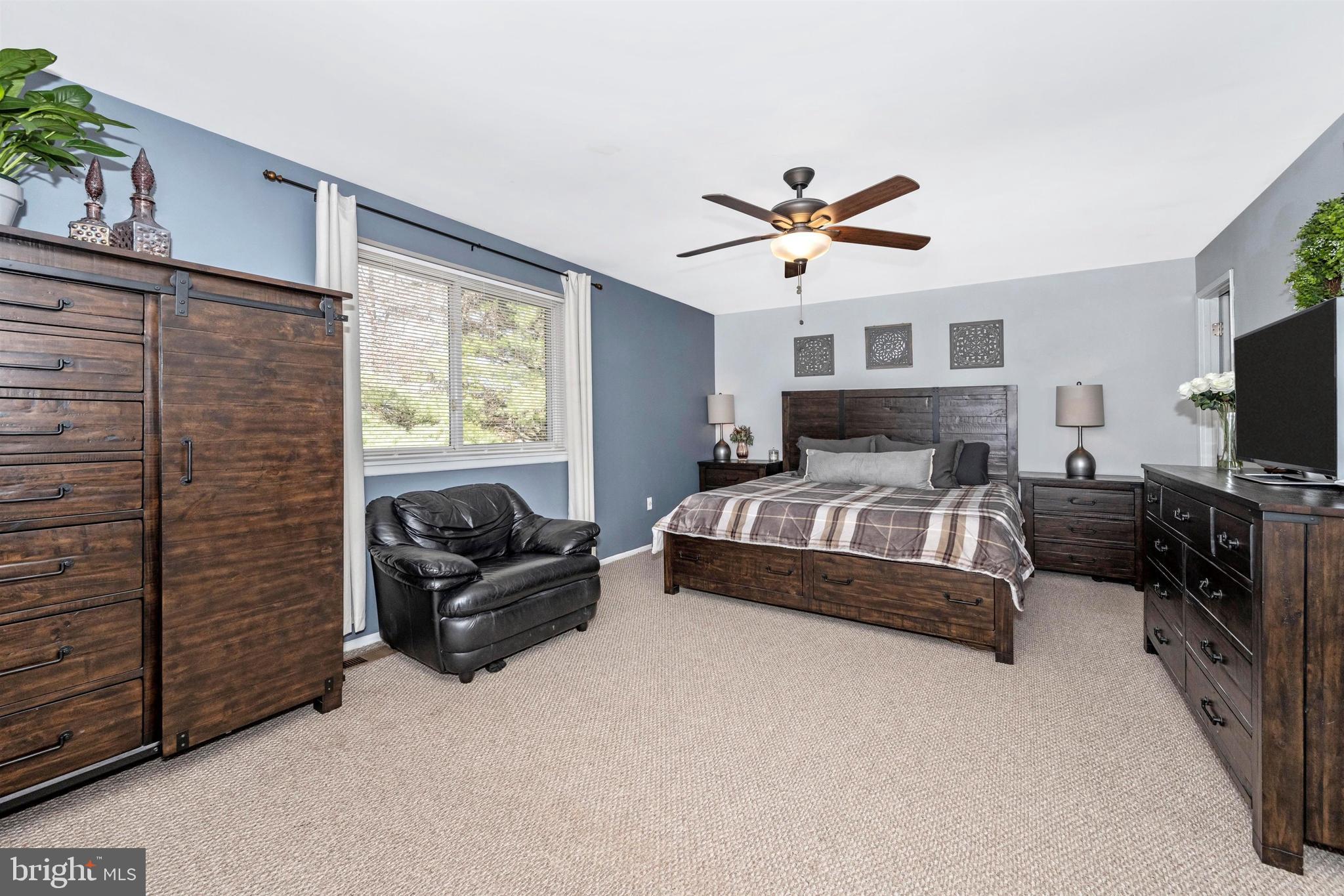 9735 Early Spring Way Columbia, MD 21046 - Photo 15 of 25 Owner's Bedroom
