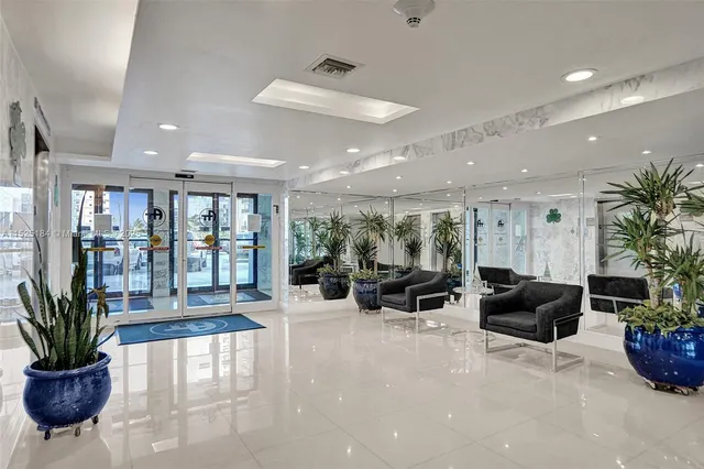 $390,000 | 1600 South Ocean Drive, Unit 12E, Hollywood, FL 33019