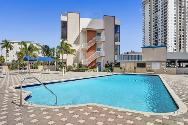 $390,000 | 1600 South Ocean Drive, Unit 12E, Hollywood, FL 33019