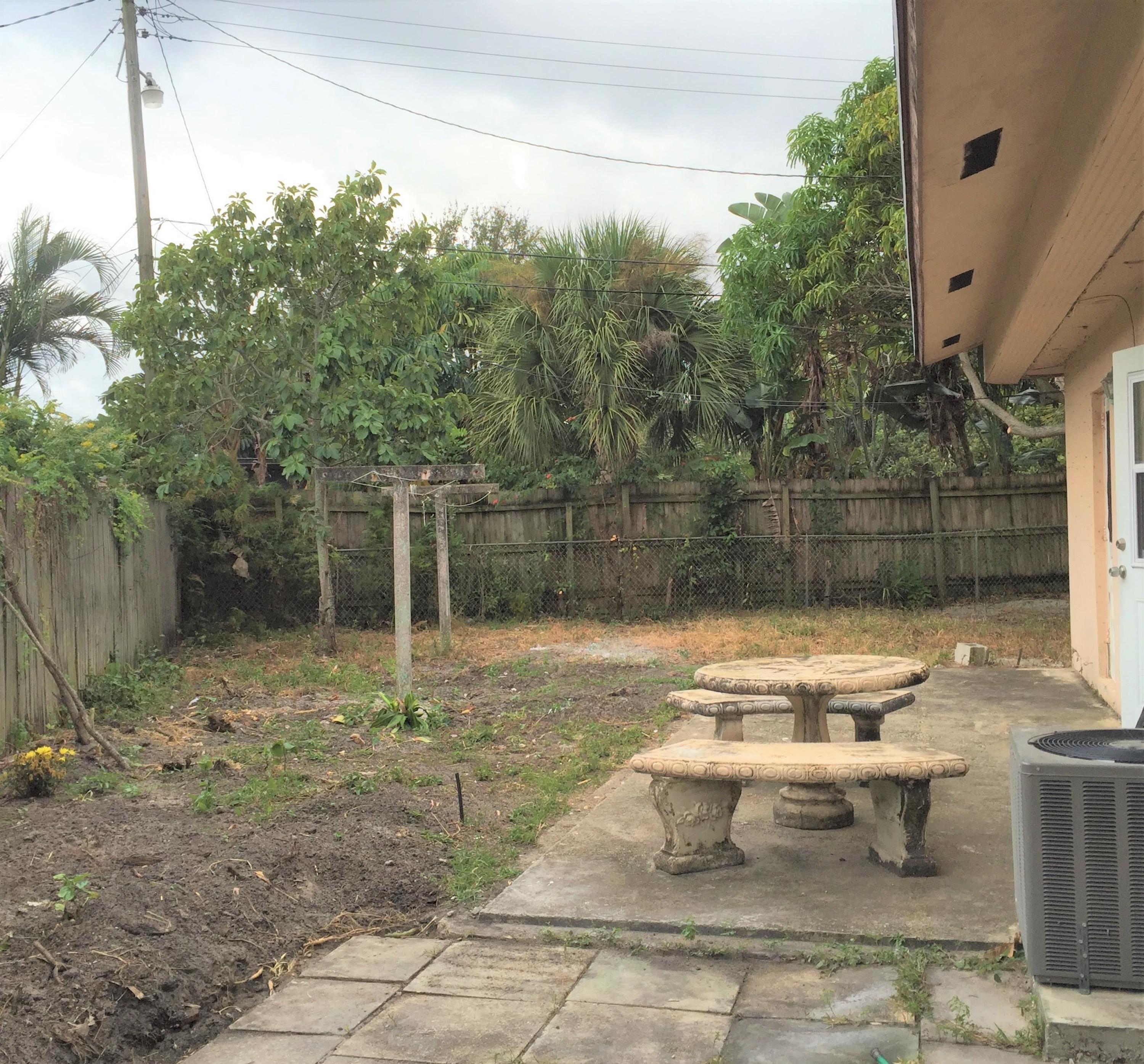 250 Manchester Street Boca Raton, FL 33487 - Photo 23 of 31 IMG_4223