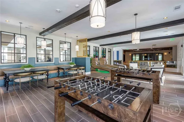 $2,499 | 1150 East Perry Lane, Unit B3, Savannah, GA 31401