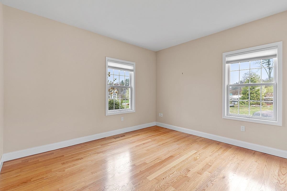 47 Silver Brook Road Salem, NH 03079 - Photo 12 of 40 Gallery Image 12