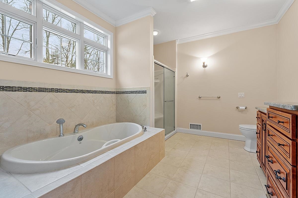 47 Silver Brook Road Salem, NH 03079 - Photo 16 of 40 Gallery Image 16