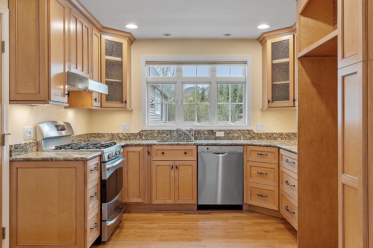 47 Silver Brook Road Salem, NH 03079 - Photo 21 of 40 Gallery Image 21