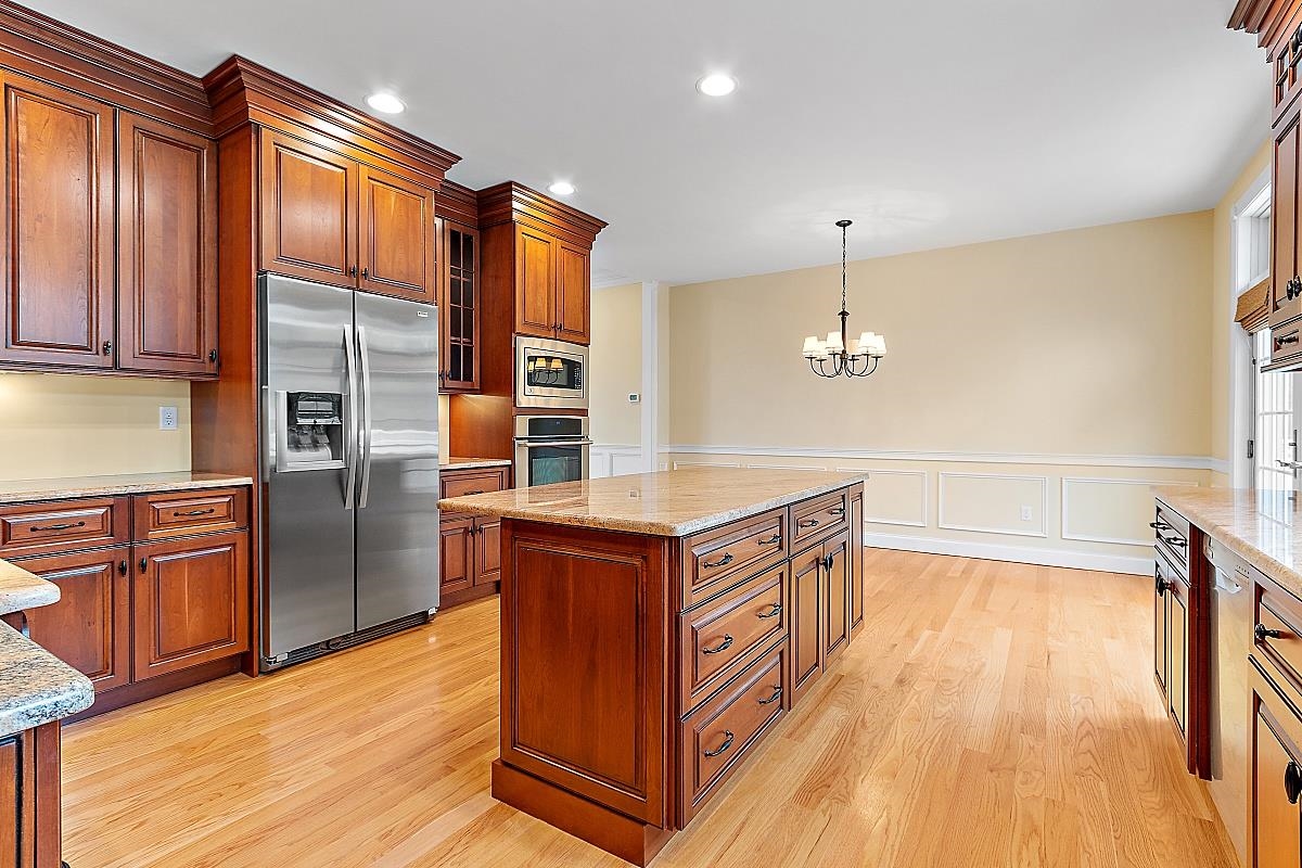 47 Silver Brook Road Salem, NH 03079 - Photo 9 of 40 Gallery Image 9