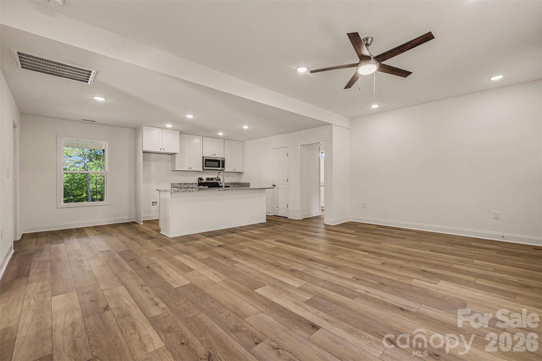 160 Parris Road Blacksburg, SC 29702 - Photo 12 of 26