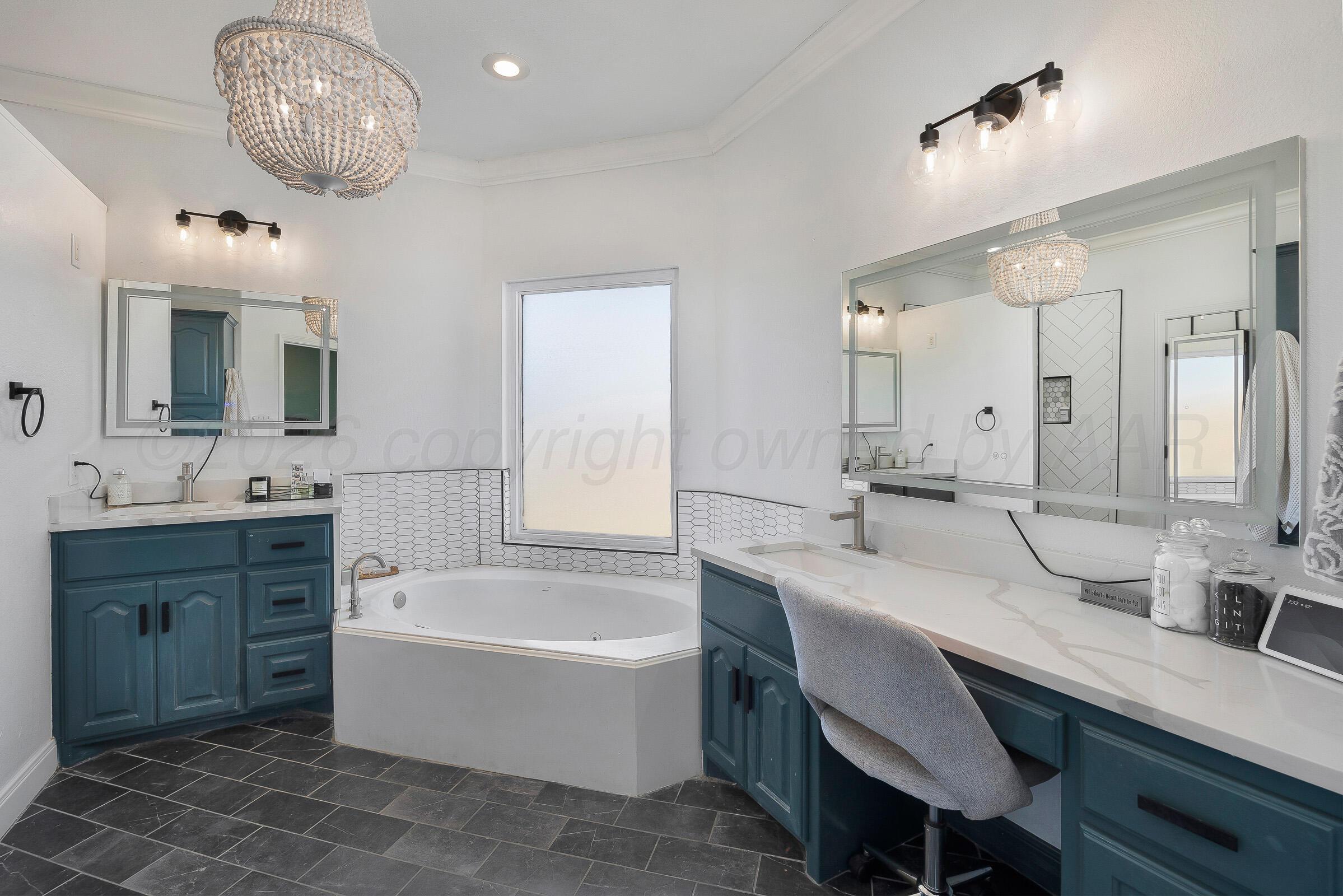 9601 Union Road Amarillo, TX 79119 - Photo 13 of 30 19-Master Bathroom