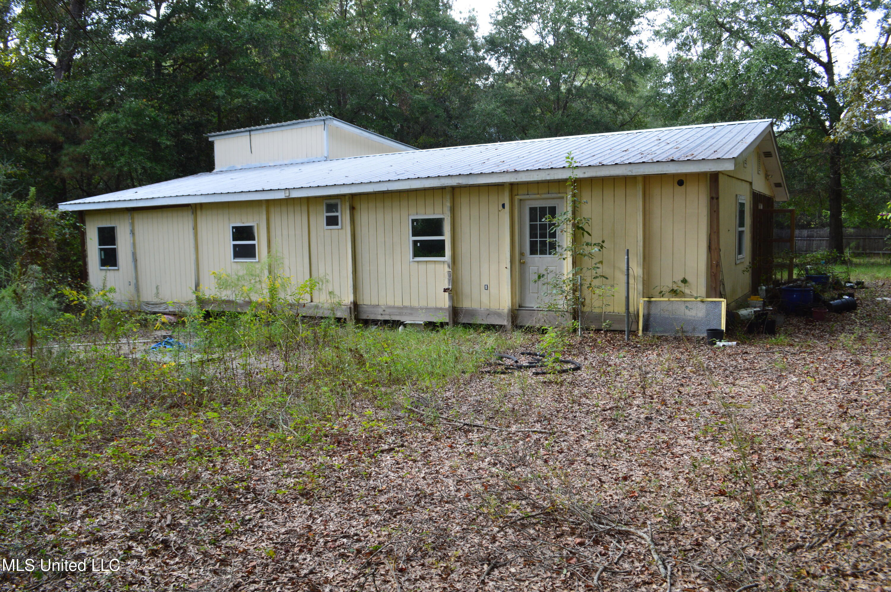53 Scruggs Road Wiggins, MS 39577 - Photo 2 of 22 DSC_0052