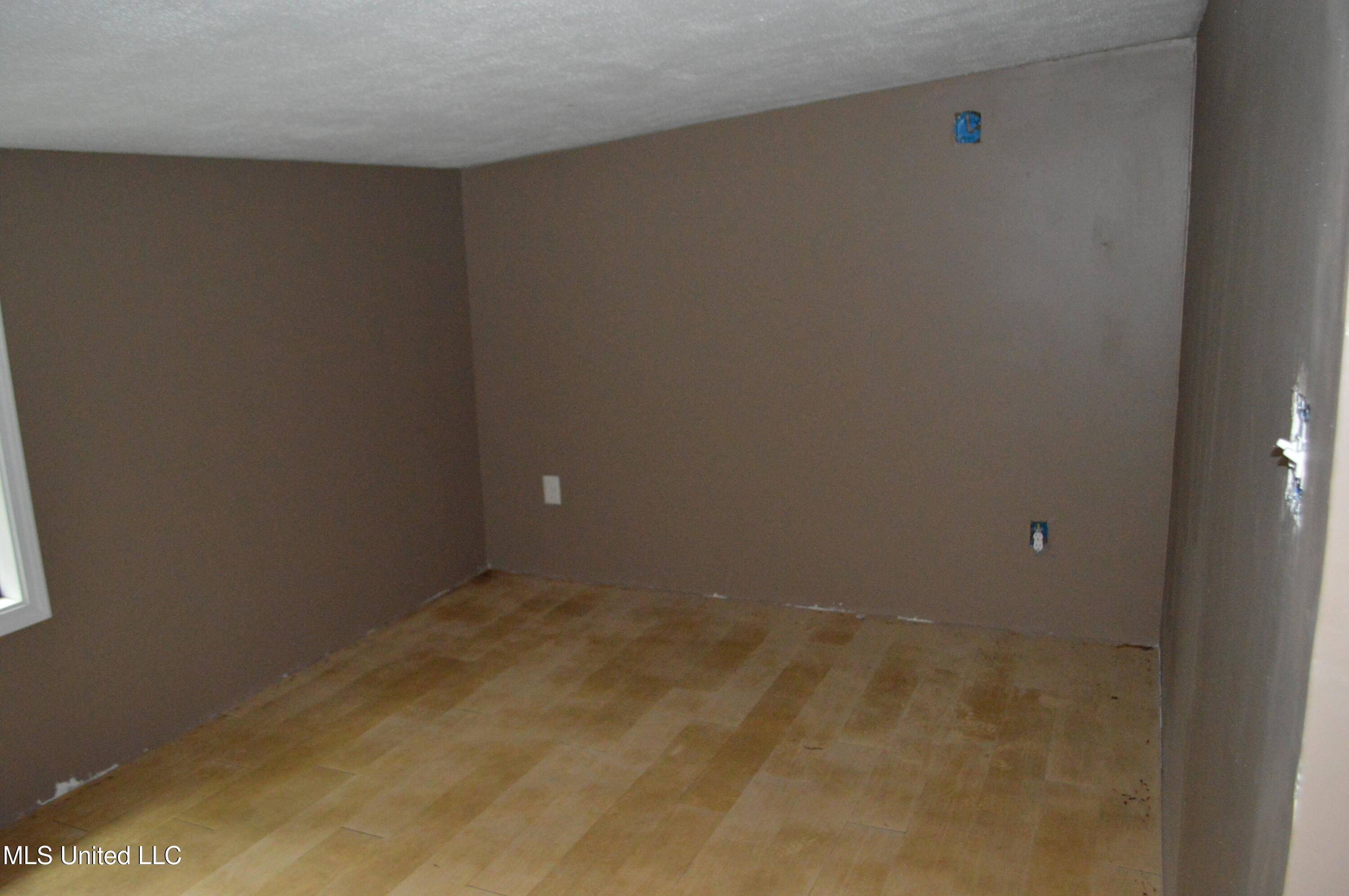 53 Scruggs Road Wiggins, MS 39577 - Photo 5 of 22 DSC_0051