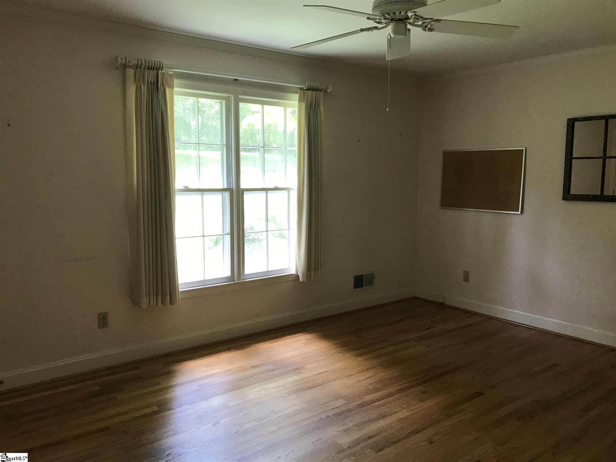 127 Edinburg Road Pickens, SC 29671 - Photo 11 of 33