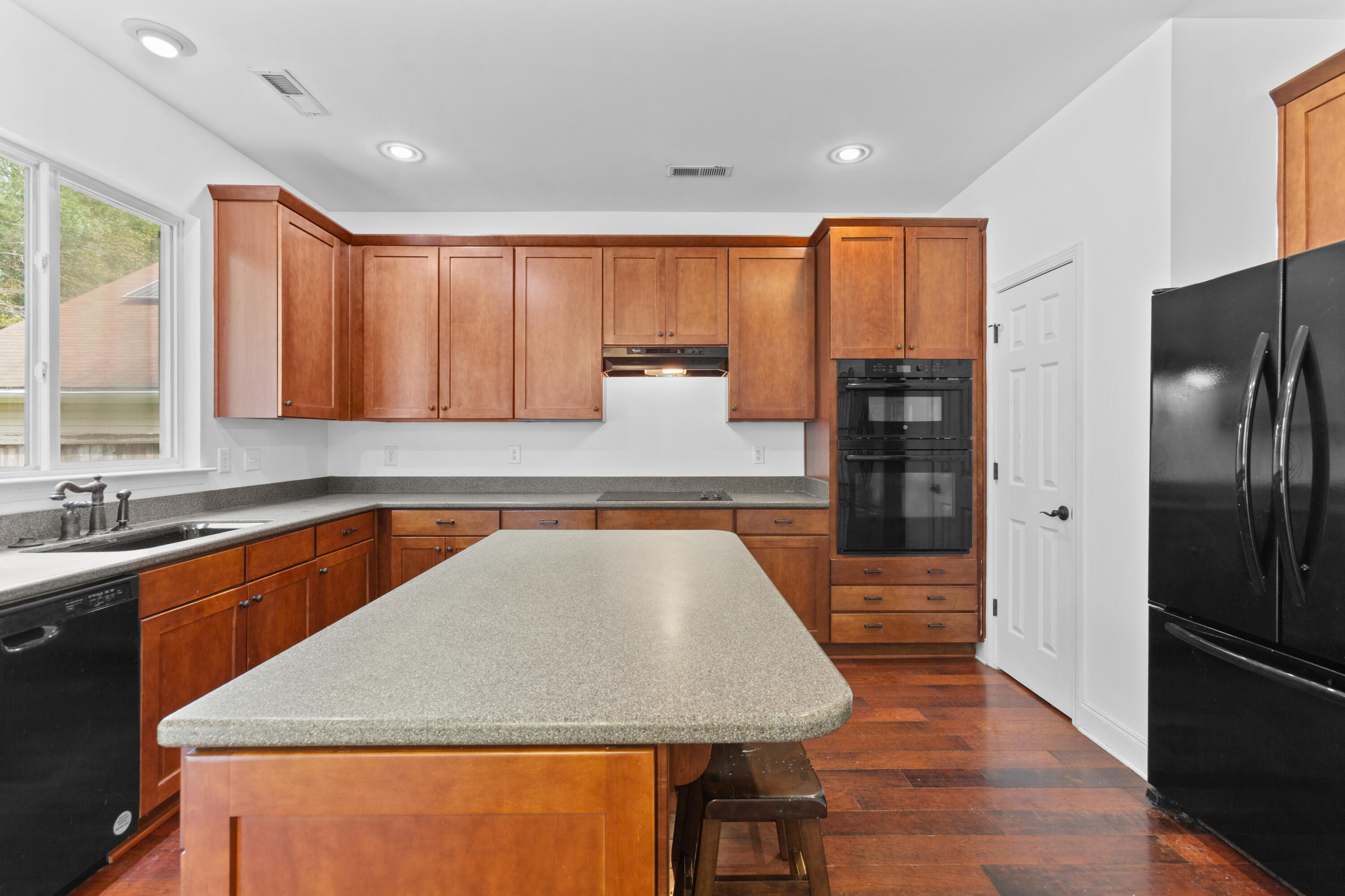 256 Woodbrook Way Moncks Corner, SC 29461 - Photo 9 of 22 256Woodbrook.NicoleBurbagePhoto-8