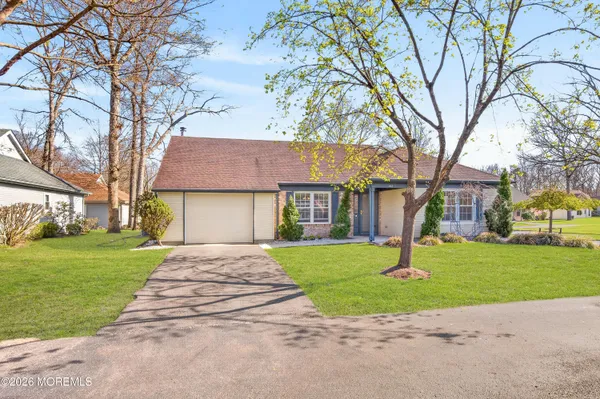$370,000 | 538 Petunia Lane North, Whiting, NJ 08759
