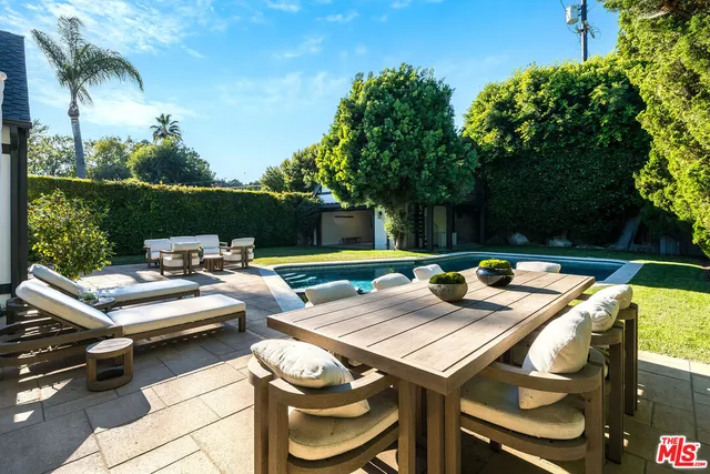 $4,195,000 | 10445 Valley Spring Lane, Toluca Lake, CA 91602