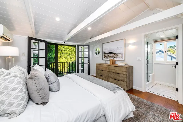 $4,195,000 | 10445 Valley Spring Lane, Toluca Lake, CA 91602