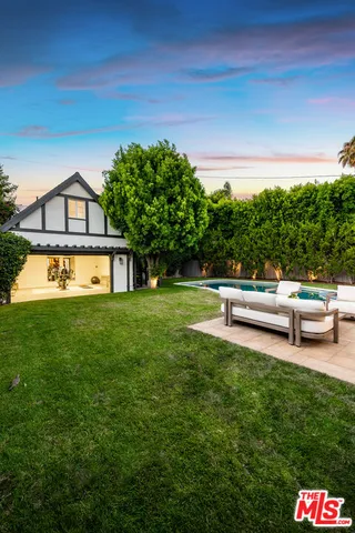 $4,195,000 | 10445 Valley Spring Lane, Toluca Lake, CA 91602