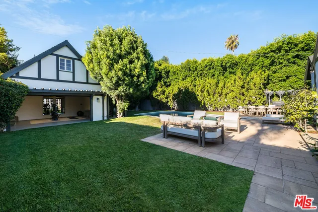 $4,195,000 | 10445 Valley Spring Lane, Toluca Lake, CA 91602